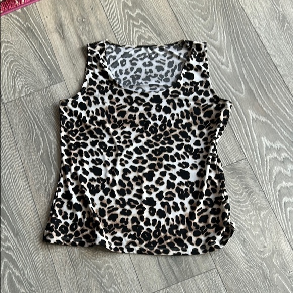 cleo Tops - Leopard Print Sleeveless Top